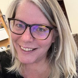 Meet your Posher, Becky